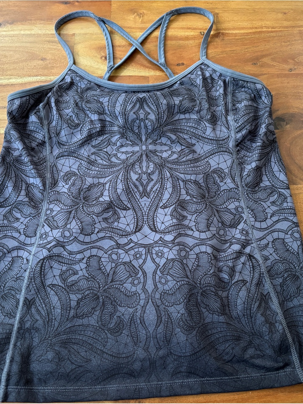 Athleta Printed Shelf Bra Tank Gray Black - Size Medium